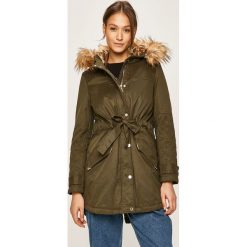 Morgan - Parka. Zielone kurtki damskie Morgan, z bawełny, długie. W wyprzedaży za 429,90 zł.