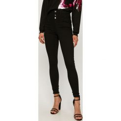 Guess Jeans - Jeansy Corset. Czarne jeansy damskie Guess Jeans, z podwyższonym stanem. Za 419,90 zł.