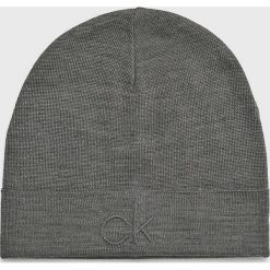 Calvin Klein - Czapka. Szare czapki męskie marki Calvin Klein, na zimę, z wełny. W wyprzedaży za 129,90 zł.