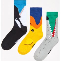 Skarpety z nadrukiem 3 pack - Szary. Szare skarpetki męskie Cropp, z nadrukiem. Za 29,99 zł.