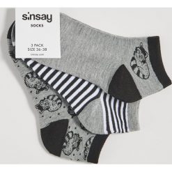 Skarpetki stopki we wzory - Jasny szary. Szare skarpetki damskie Sinsay, bez wzorów. Za 9,99 zł.
