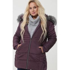 Ciemnofioletowa Kurtka Yarraville. Fioletowe kurtki damskie Born2be, na zimę, xl, bez wzorów, casualowe, długie. Za 209,99 zł.