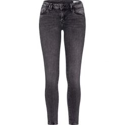 Dżinsy "Giselle" - Super Skinny fit - w kolorze szarym. Szare jeansy damskie Cross Jeans, z podwyższonym stanem. W wyprzedaży za 120,95 zł.