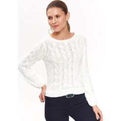 SWETER W WARKOCZE. Białe swetry damskie Top Secret, na lato, bez wzorów, z dzianiny, eleganckie, z krótkim rękawem, krótkie, bez kaptura. W wyprzedaży za 59,99 zł.