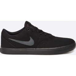 Nike Sportswear - Buty SB Check Solar CNVS. Czarne buty sportowe męskie Nike Sportswear, z gumy, bez zapięcia. Za 249,90 zł.