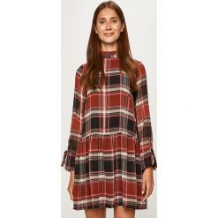 Vero Moda - Sukienka. Niebieskie sukienki damskie Vero Moda, na co dzień, s, bez wzorów, z poliesteru, casualowe, ze stójką, z długim rękawem, długie, mini, proste. W wyprzedaży za 99,90 zł.