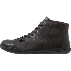 Camper PEU CAMI Botki sznurowane black. Czarne botki męskie Camper, z materiału, na sznurówki. Za 679,00 zł.