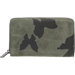 Portfele damskie: Steffen Schraut CORAL BUTTERFLY Portfel malachite green