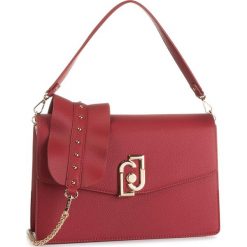 Torebka LIU JO - M Crossbody A69036 E0027 Beauty Red X0198. Czerwone torebki klasyczne damskie Liu Jo, bez wzorów, ze skóry ekologicznej, klasyczne, bez dodatków. Za 739,00 zł.
