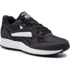 Buty Reebok - Pyro DV5575 Black/White. Czarne półbuty męskie Reebok, z materiału. W wyprzedaży za 259,00 zł.
