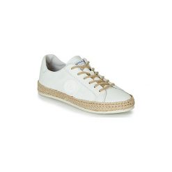 Buty Pataugas PAM /N. Białe trampki i tenisówki damskie marki Pataugas, bez wzorów, bez zapięcia. Za 609,00 zł.