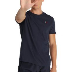 LE COQ SPORTIF TRICOLORE T-SHIRT > 1921681. Koszulki męskie le coq sportif, s, bez wzorów, z bawełny, klasyczne, z okrągłym kołnierzem, z krótkim rękawem, krótkie. Za 139,99 zł.