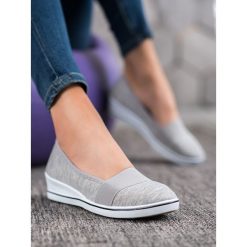 Szare slipony na koturnie. Szare trampki i tenisówki damskie RENDA, bez wzorów, bez zapięcia. Za 39,90 zł.