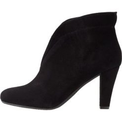 Carvela Comfort RIDA Ankle boot black. Czarne botki damskie marki Carvela Comfort, ze skóry, bez obcasa, bez zapięcia. Za 669,00 zł.