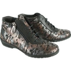 COMFORTABEL 991239-1 schwarz, trzewiki damskie. Botki damskie Comfortabel, ze skóry, bez obcasa, bez zapięcia. Za 389,90 zł.