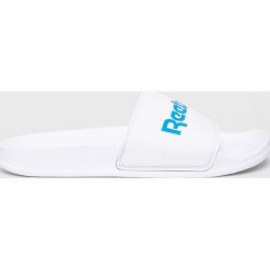Reebok Classic - Klapki. Białe klapki damskie Reebok Classic, bez wzorów, ze skóry, bez obcasa, na obcasie. W wyprzedaży za 79,90 zł.