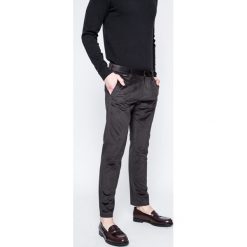 Guess Jeans - Spodnie. Czarne spodnie męskie Guess Jeans, na co dzień, m, z haftami, z bawełny, casualowe. W wyprzedaży za 139,90 zł.