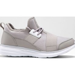 Sneakersy bonprix jasnoszary. Szare sneakersy damskie bonprix. Za 37,99 zł.