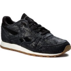 Buty Reebok - Cl Lthr Clean Exotics BS8229 Black/Chalk/Gum. Czarne półbuty damskie marki Reebok, bez wzorów, ze skóry, bez obcasa, na płaskiej podeszwie, bez zapięcia. W wyprzedaży za 239,00 zł.