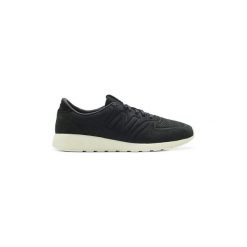 Buty New Balance Buty lifestylowe MRL420DC. Czarne trampki męskie marki New Balance, bez wzorów, bez zapięcia. Za 287,25 zł.