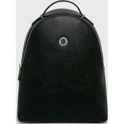 Tommy Hilfiger - Plecak. Czarne plecaki damskie TOMMY HILFIGER, bez wzorów, ze skóry ekologicznej. Za 639,90 zł.