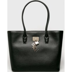 Dkny - Torebka skórzana. Czarne torebki klasyczne damskie DKNY, bez wzorów, ze skóry, casualowe, na ramię, duże, bez dodatków. W wyprzedaży za 999,90 zł.