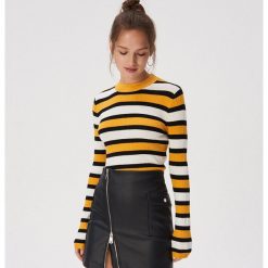 Dopasowany sweter w paski - Żółty. Żółte swetry damskie Sinsay, s, w paski, bez rękawów, bez kaptura. Za 49,99 zł.