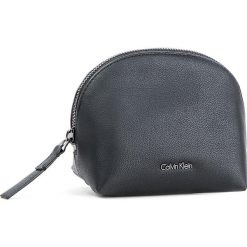 Kosmetyczki męskie: Kosmetyczka CALVIN KLEIN BLACK LABEL – Night Out Makeup Case K60K604129 001