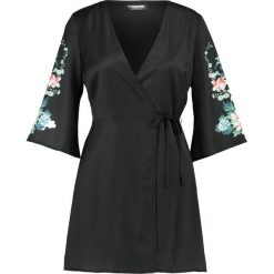 Sukienki: Fashion Union Petite PLACEMENT FLORAL Sukienka letnia black