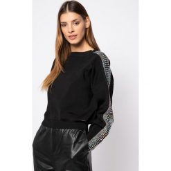 Sweter Guess W01R70 Z1WK0. Czarne swetry damskie Guess, xs, z aplikacjami, z elastanu, klasyczne, bez rękawów, bez kaptura. W wyprzedaży za 519,00 zł.