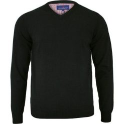 Męski Sweter Bawełniany (serek) - Adriano Guinari - Czarny SWADGAW17BLACK. Czarne swetry męskie Adriano Guinari, m, bez wzorów, z bawełny, klasyczne, z dekoltem w serek, bez kaptura. Za 99,00 zł.