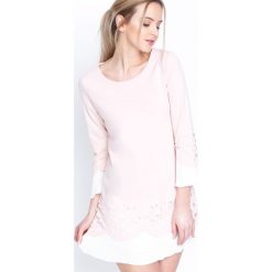 Różowa Sukienka Northen Star. Czerwone sukienki mini marki Born2be, na imprezę, s, z materiału, retro, z okrągłym kołnierzem. Za 69,99 zł.