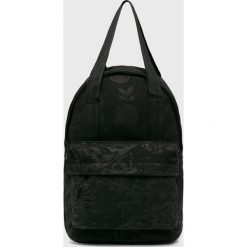 Desigual Sport - Plecak. Czarne plecaki damskie Desigual Sport, bez wzorów, z poliesteru, sportowe. W wyprzedaży za 179,90 zł.