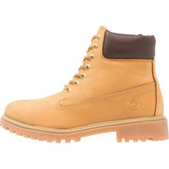 Buty zimowe męskie: Lumberjack RIVER Botki sznurowane yellow/dark brown