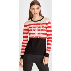 Desigual Dallas Sweter Czarny Czerwony Beżowy. Czerwone bluzy damskie Desigual, s, bez wzorów, z bawełny, bez rękawów, bez kaptura. Za 378,95 zł.