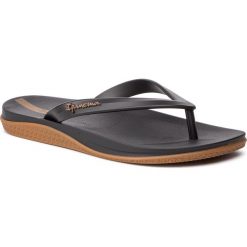 Japonki IPANEMA - Anatomic Lapa Ad 82629 Brown/Black 21016. Czarne klapki męskie Ipanema, bez wzorów, z tworzywa sztucznego. W wyprzedaży za 89,00 zł.