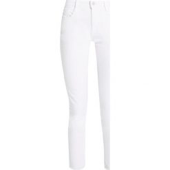 Jeansy damskie: Mavi LUCY Jeansy Slim Fit white miami