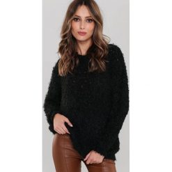 Czarny Sweter Amalie. Czarne swetry damskie Renee, uniwersalny, bez wzorów, z dzianiny, casualowe, z długim rękawem, długie, bez kaptura. Za 79,99 zł.