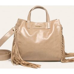 Twinset - Torebka skórzana. Torby damskie na zakupy Twinset, w paski, ze skóry, na ramię, bez dodatków. W wyprzedaży za 1149,00 zł.