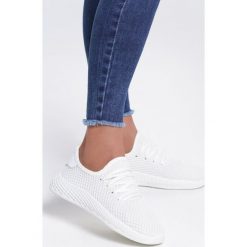 Białe Buty Sportowe Encourage. Białe buty sportowe damskie Renee, z aplikacjami, sportowe. Za 69,99 zł.