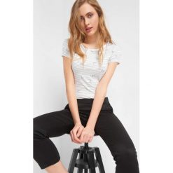 T-shirt w paski. Brązowe koszulki damskie marki Orsay, na co dzień, m, w paski, z elastanu, bez kołnierzyka, z krótkim rękawem. Za 24,99 zł.
