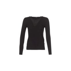 Swetry Guess BETH. Czarne swetry klasyczne damskie marki Guess, l, z aplikacjami. Za 223,30 zł.