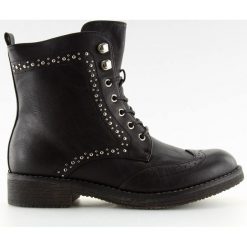 Workery z ćwiekami czarne 432-PA BLACK. Czarne botki damskie obuwie damskie, na jesień, ze skóry ekologicznej, rockowe, przed kolano, na wysokim obcasie, na płaskiej podeszwie, na sznurówki. Za 72,18 zł.