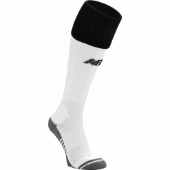 Getry piłkarskie - EJA9031WK. Getry męskie termoaktywne New Balance, bez wzorów, z poliesteru, do piłki nożnej. Za 39,99 zł.