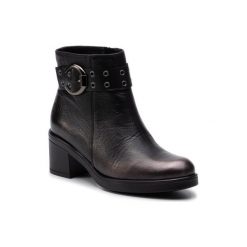 LASOCKI SM-282-599. Szare botki damskie Lasocki, ze skóry, bez obcasa, bez zapięcia. Za 329,99 zł.