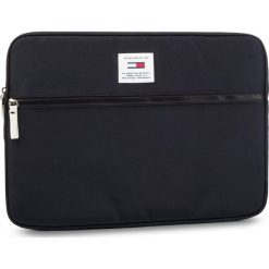 Etui na laptopa TOMMY JEANS - Tjm Urban Tech Computer Sleeve AM0AM04598 002. Czarne torby męskie skórzane Tommy Jeans, bez wzorów, z jeansu. W wyprzedaży za 139,00 zł.