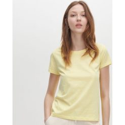 T-shirt z bawełny organicznej - Żółty. Żółte t-shirty damskie Reserved, s, bez wzorów, z bawełny, bez kołnierzyka. W wyprzedaży za 15,99 zł.