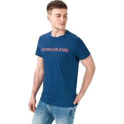 Calvin Klein Koszulka Niebieski. Niebieskie podkoszulki męskie Calvin Klein, xl, bez wzorów, z bawełny, bez kołnierzyka, z krótkim rękawem, krótkie. Za 145,95 zł.
