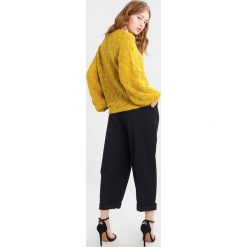 Swetry klasyczne damskie: Soaked in Luxury FRIDA Sweter antique moss