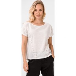 O'Neill Monica Koszulka Biały. Białe koszulki damskie O'Neill, s, w koronkowe wzory, z bawełny, bez kołnierzyka. Za 180,95 zł.
